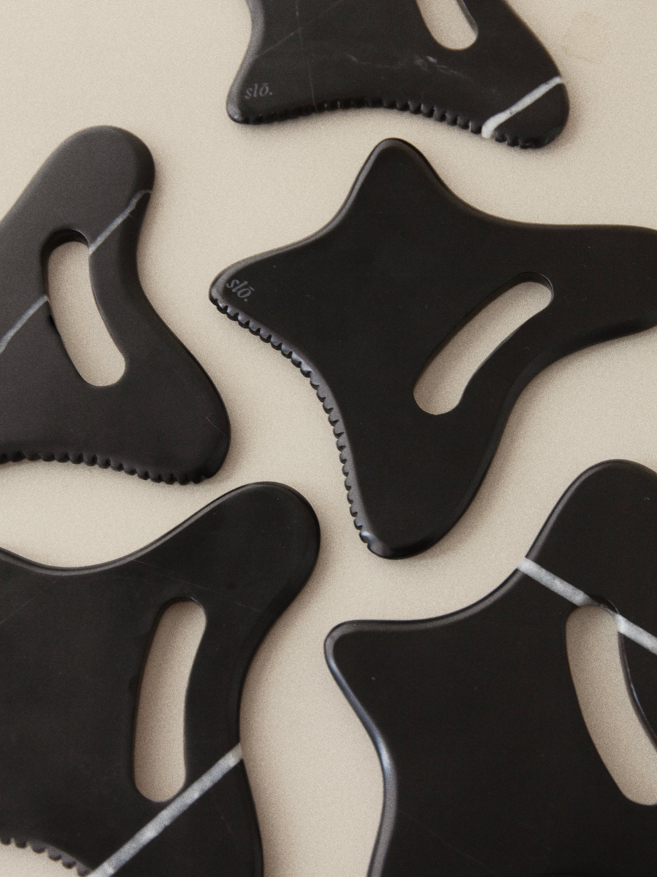 BIAN STONE BODY GUA SHA