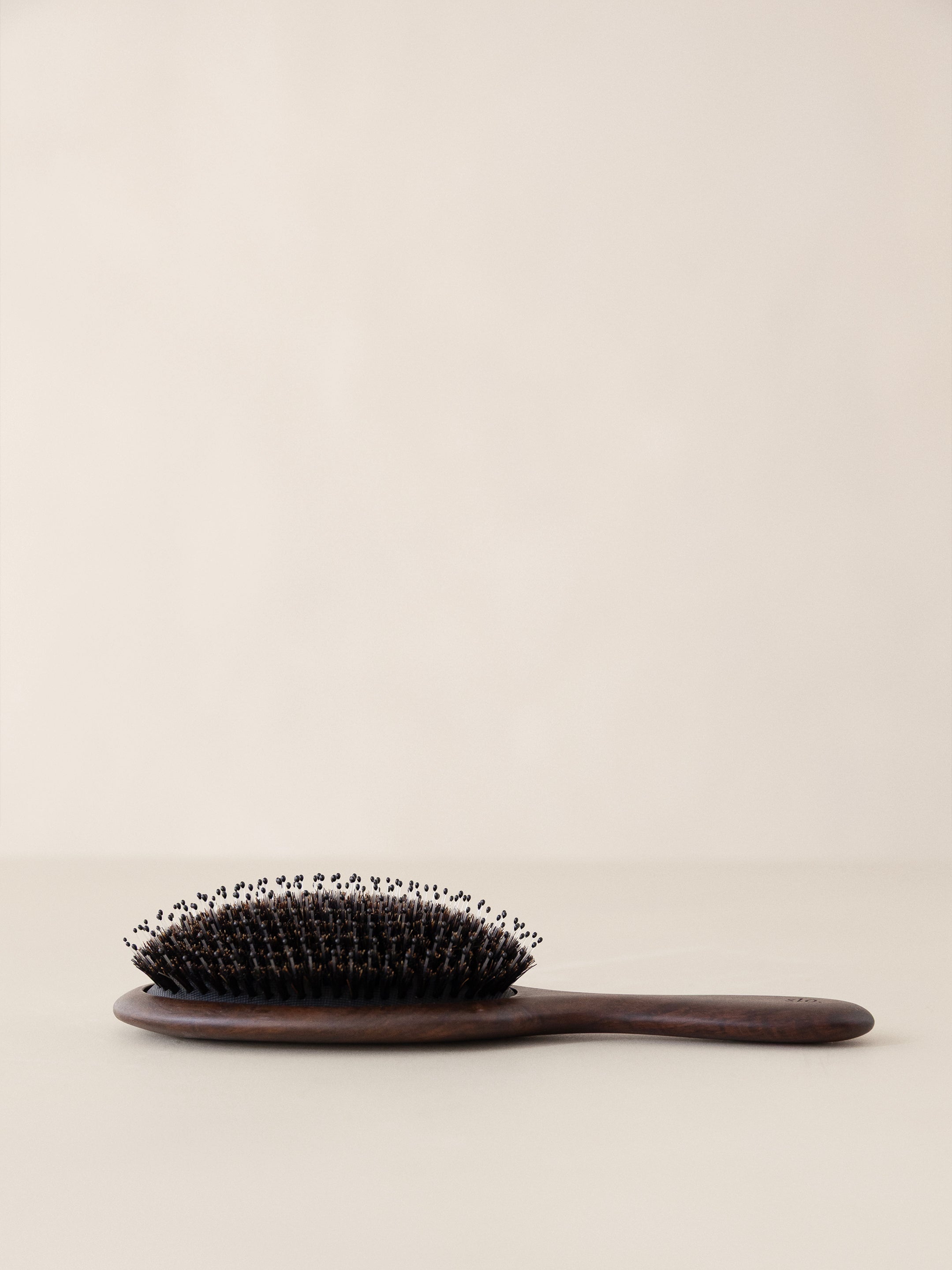 RESTORE HAIR BRUSH